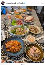 佐々木希がハロウィンパーティーで初主演映画の制服を着用「懐かしい！お見苦しい写真すみません！笑」