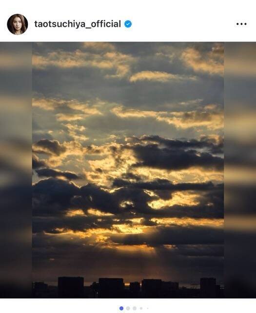 土屋太鳳、被災地への祈りと共に神秘的な初日の出を公開