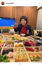 森山良子、誕生日を長年支えてくれている家族のようなスタッフと祝福