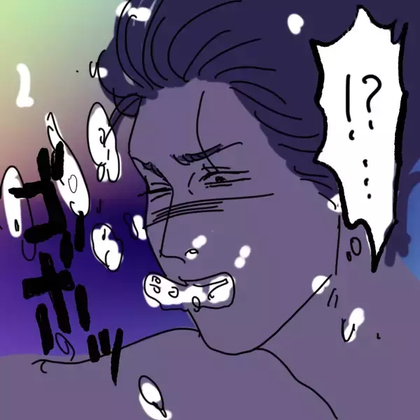 「海中で何者かが脚を掴んで引きずり込む！ 夫が体験した恐怖体験【漫画】」の画像