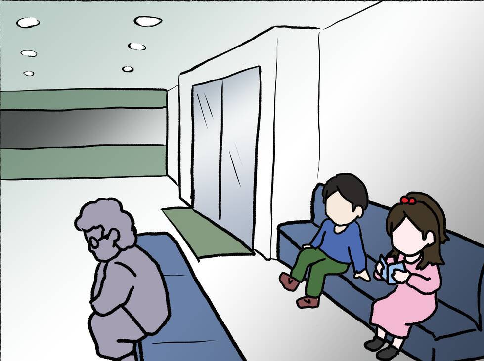 【漫画】病院でホラー漫画を読んで後悔　現実ではもっと怖いことが起こる【母とうつと私。 Vol.39】