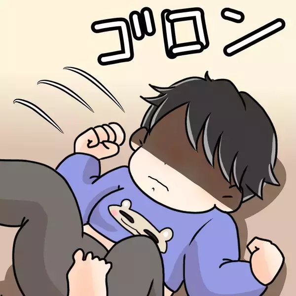 「【漫画】ヘルシー料理は嫌い？「肉食べたい！」と床で駄々をこねる…【女は少食で然るべき Vol.21】」の画像