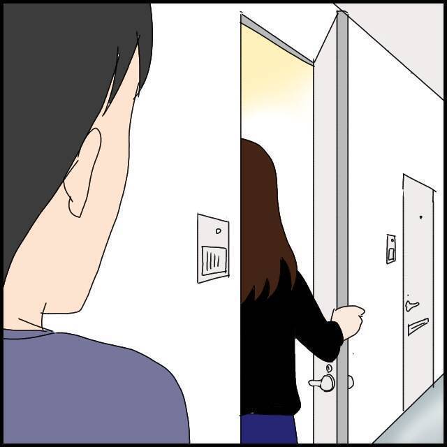 「今、だれかが玄関ドアを開けた気がする」隣室の男性が怪しいけれど…【漫画】