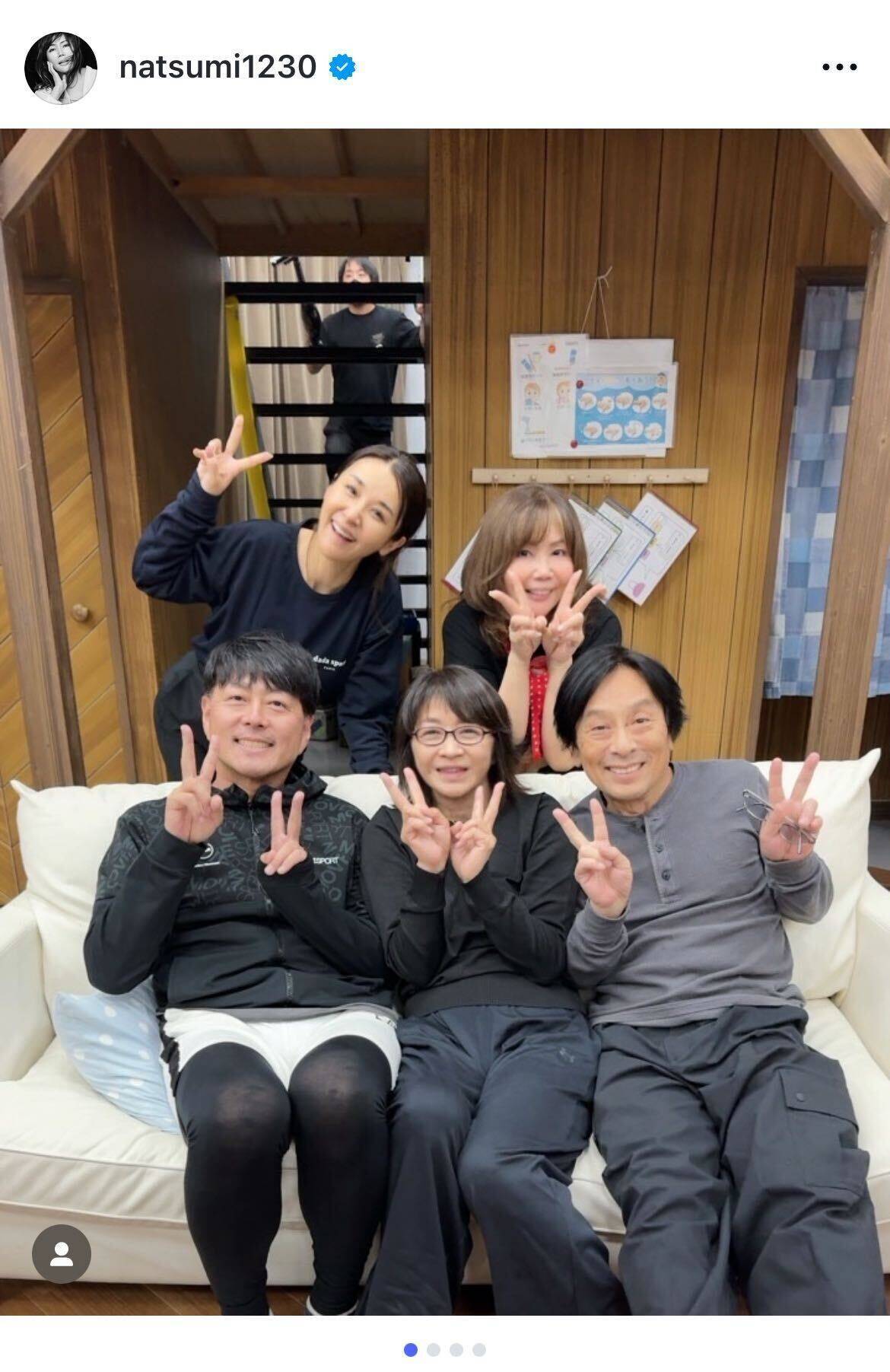 田中美佐子が舞台「くちづけ」稽古場を訪問　旧友との再会に小川菜摘「身が引き締まります」