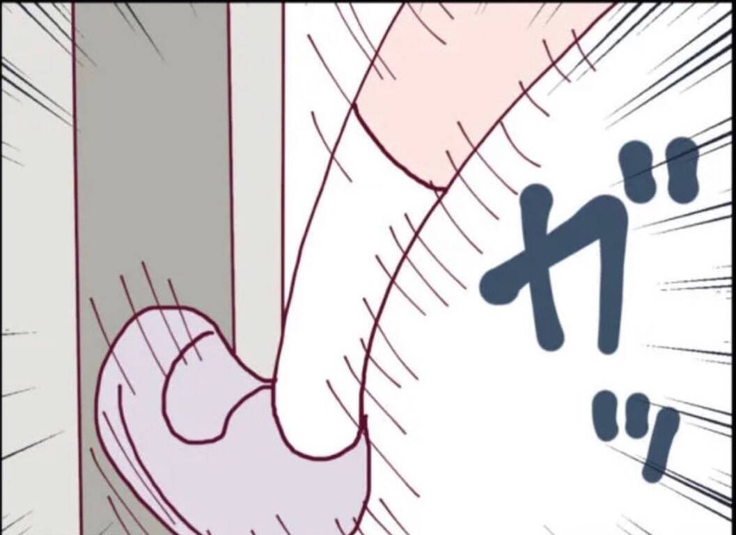 【漫画】家まで息子を呼びに来る隣人の娘が驚くべき行動に出る【怖すぎる隣人 Vol.26】