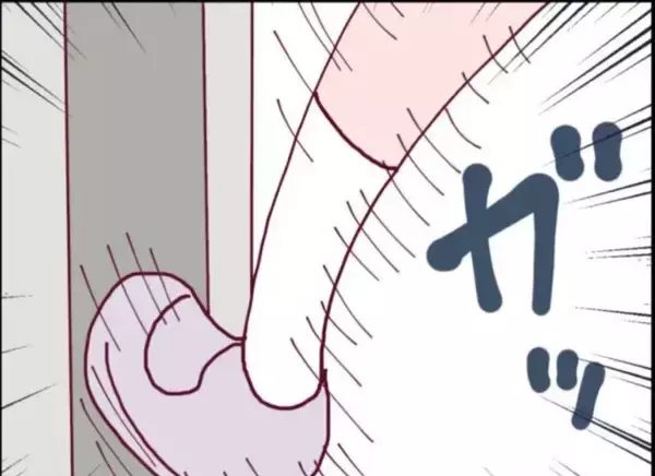 「【漫画】家まで息子を呼びに来る隣人の娘が驚くべき行動に出る【怖すぎる隣人 Vol.26】」の画像