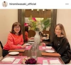 岩崎宏美、八神純子らとヤガ祭打ち上げ「音楽の仲間って本当にありがたい」