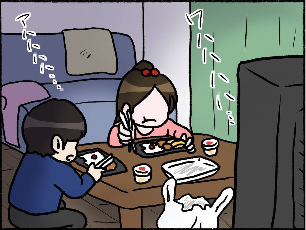 【漫画】副作用で寝込む母…小3の私は小2の弟と毎日コンビニ飯【母とうつと私。 Vol.9】