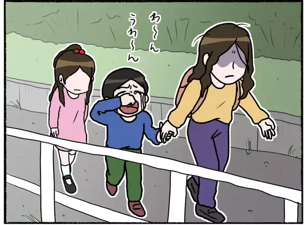 「【漫画】父の不在中、母は私たちを連れて“逃亡”を図る…【母とうつと私。 Vol.26】」の画像