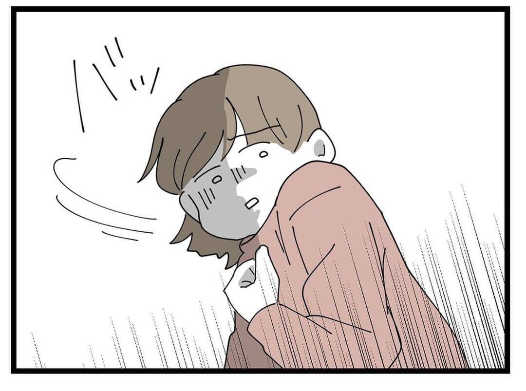 「来るな」と言ったのに義母が鬼の形相で玄関を叩いてきた！夫への偏った育児アドバイスとは？【漫画】