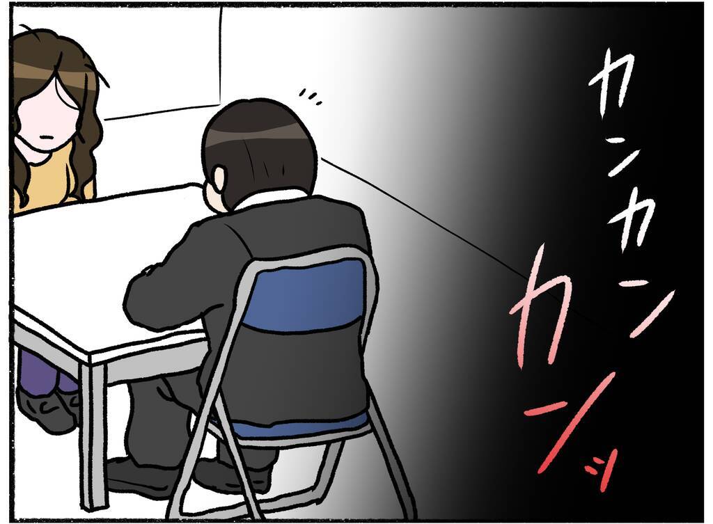 【漫画】警察から呼ばれて駆け付ける父…母は相変わらず◯されると主張【母とうつと私。 Vol.29】