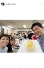 駒村多恵、故ムラヨシマサユキ氏の思い出レシピでチーズケーキパーティー