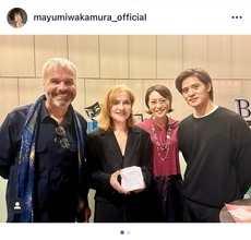 若村麻由美、岡本圭人らと観劇のイザベル・ユペールの一人芝居を絶賛「ユペールは超人!!!」