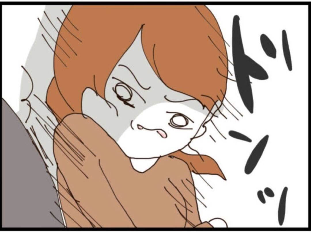 【漫画】茂みから襲い掛かる義父に義母がタックル！【マジメだと思ってた義父は… Vol.171】