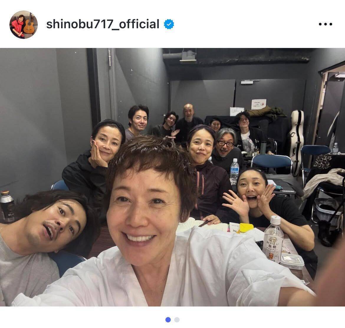 大竹しのぶ、宮沢りえや成田凌らキャスト陣との舞台「リア王」稽古場の和やかな様子を公開　