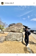 藤井フミヤが鳥取砂丘を訪問　壮大な砂の絶景に感動を綴る「別の惑星に降り立ったような気分」