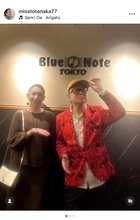 田中美里がBlue Note TOKYOで大江千里のライブ観覧　持参したプレゼントを紹介