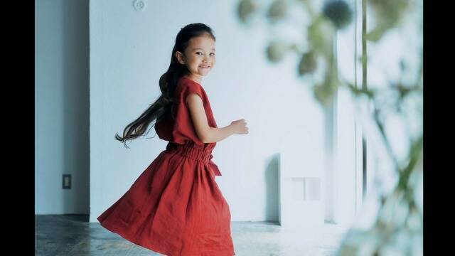 「娘の一瞬の表情を逃さず切り取る」 瞳を自動で追うミラーレス一眼