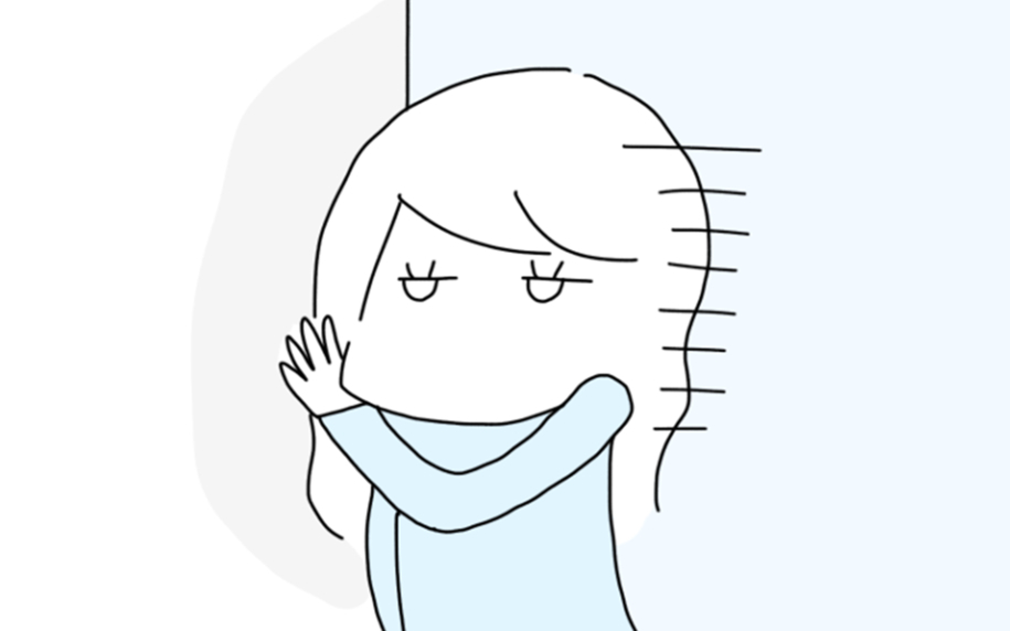 部屋から聞こえる話し声が怪しい…過去のトラウマが蘇る