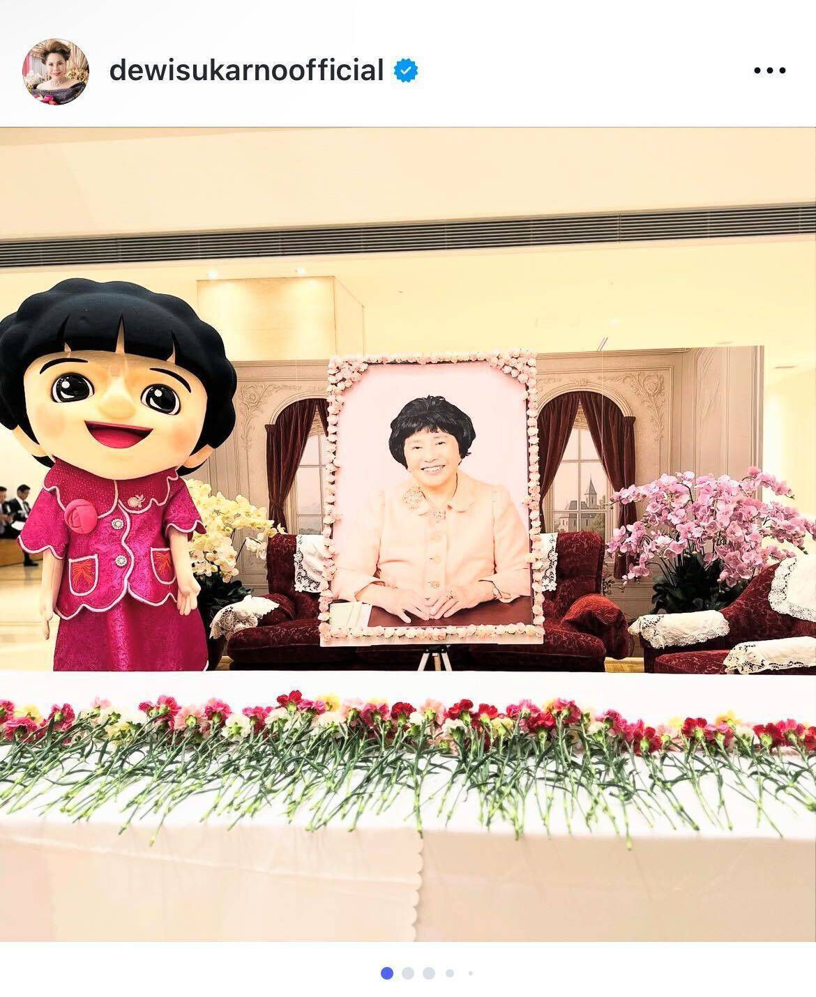 デヴィ夫人が稲川素子さんの偲ぶ会に参加「その温かな笑顔と、あふれる情熱を決して忘れない」