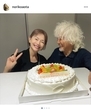青田典子、夫・玉置浩二との仲睦まじいツーショット公開　熊本で誕生日祝い