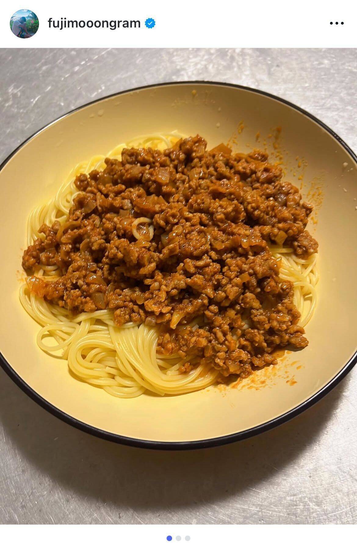 FUJIWARA・藤本敏史、誕生日を娘たちが手料理でお祝い「世界で1番ウマイ幸せ料理」