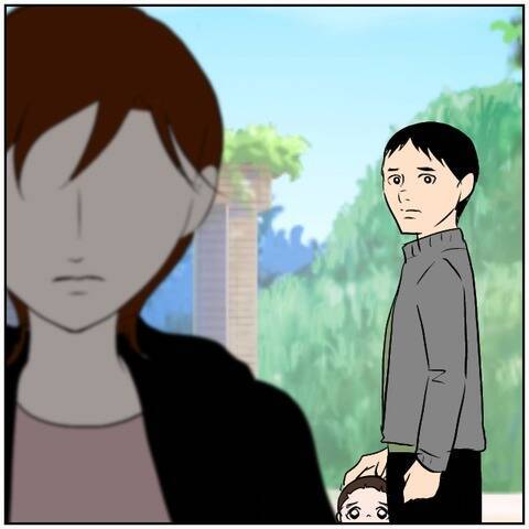 【漫画】せっかく家族で公園に来たのに妻は携帯ばかり見ていて…【ボクは良いパパ・良い夫 Vol.49】