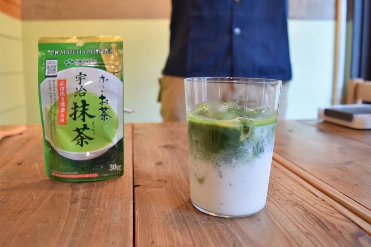「お〜いお茶」で、おいしいラテやスイーツを作ろう！　“日本茶の日”イベントでレシピ公開
