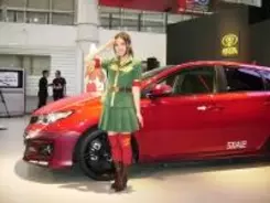 シャア専用オーリス市販モデル発表会、そこが知りたかった詳細レポ