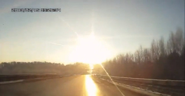 ロシアの隕石落下動画は、なぜあんなに大量にあがったのか