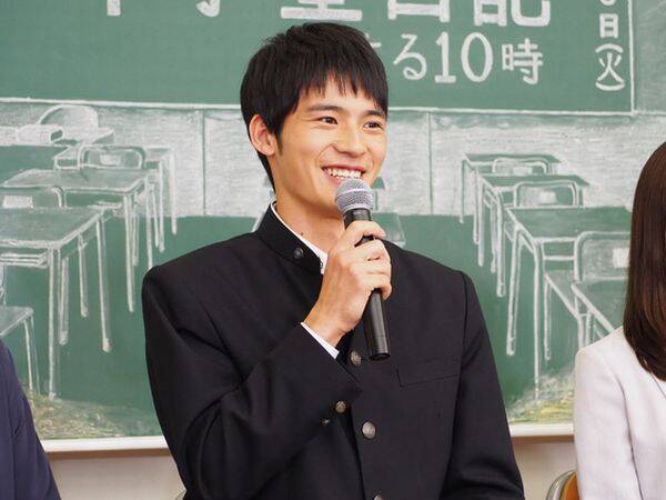 「中学聖日記」制作発表詳細レポ「なにか爪痕を残したい」アドリブかます新人・岡田健史を見守る有村架純