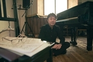 柳原陽一郎「これまでの歌」と「これからの歌」デビュー30周年を機に初のピアノ弾き語りアルバムを発表