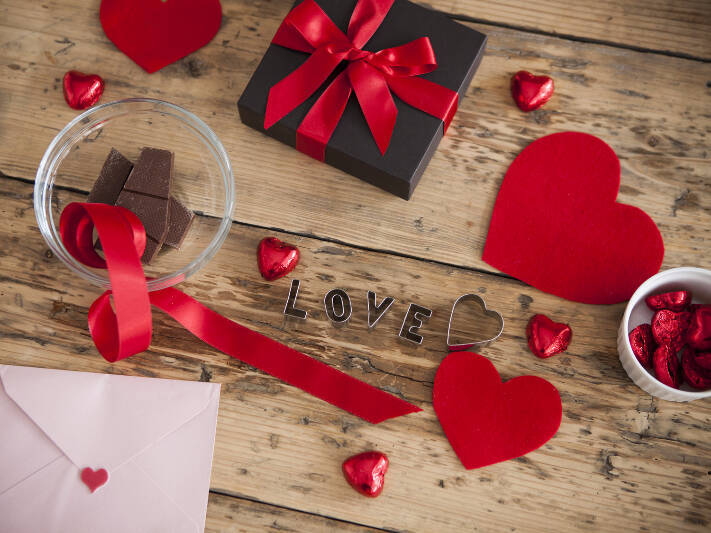 バレンタインネイル特集 とっておきのハートをネイルで 甘々キュートor大人シックに 17年1月30日 エキサイトニュース