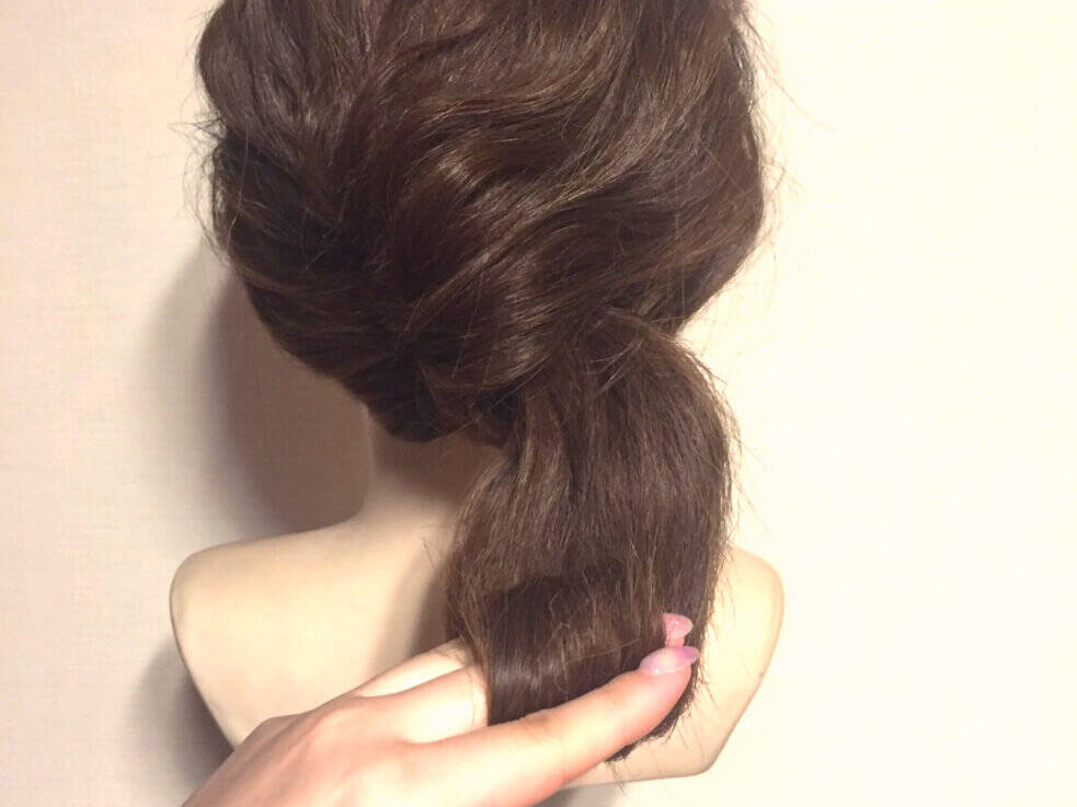 自分でできる大人色っぽヘアアレンジのやり方 夜会巻き風簡単アップスタイル 17年2月25日 エキサイトニュース