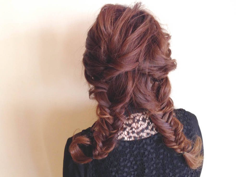 ゆるふわヘアアレンジがやっぱりかわいい 文学少女みたいなフィッシュボーンアレンジ 17年11月7日 エキサイトニュース