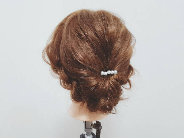 パーティーヘアが自分でできちゃうってすごくない 簡単シニヨンヘアアレンジ 17年12月7日 エキサイトニュース