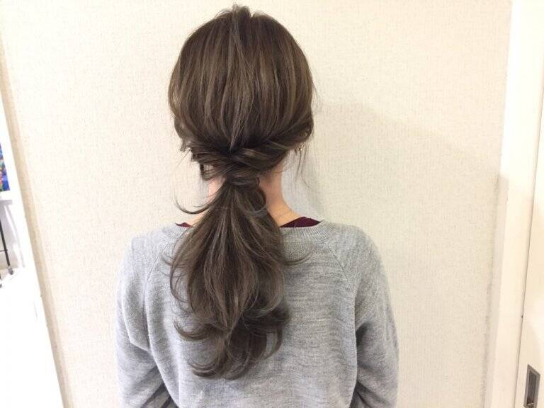 春にぴったりな爽やかヘアアレンジ 大人かわいい簡単ローポニーテールをマスターする 17年4月21日 エキサイトニュース