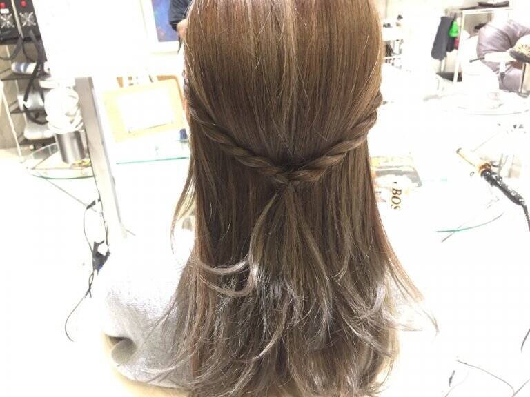 簡単こなれヘアアレンジ ロープ編み ポニーテールで他人と差を付ける 17年4月24日 エキサイトニュース