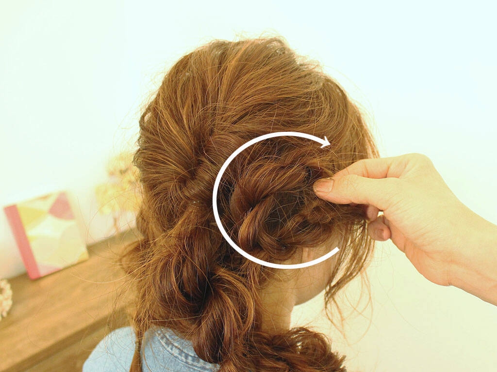 湿気で髪がまとまらない時にも大活躍 カジュアルなダウンスタイルヘアアレンジ 17年6月25日 エキサイトニュース