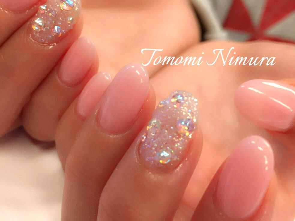 ナチュラルネイルはヌーディーカラーだけじゃない ヒネリの利いたデザインでおしゃれな指先に 17年6月26日 エキサイトニュース