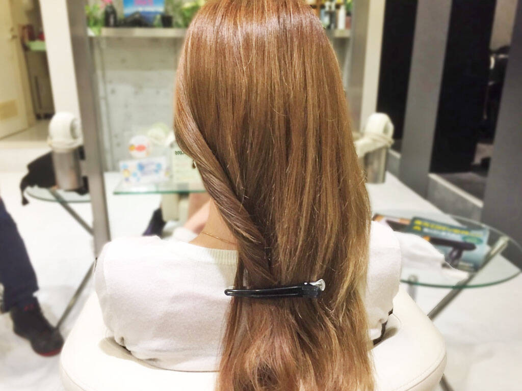 人気のこなれヘアスタイル ねじるだけで完成する簡単ヘアアレンジはいかが 17年6月27日 エキサイトニュース
