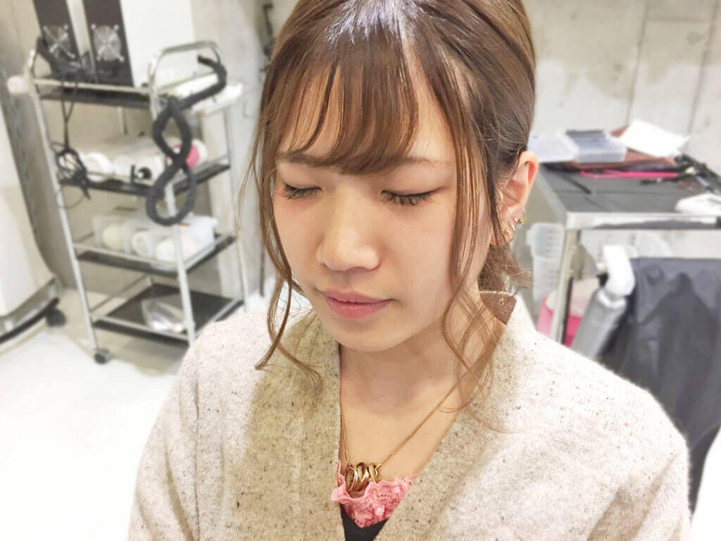 普通のポニテを100倍可愛く見せる 顔周りの 後れ毛 を使ったヘアアレンジ術 18年1月26日 エキサイトニュース