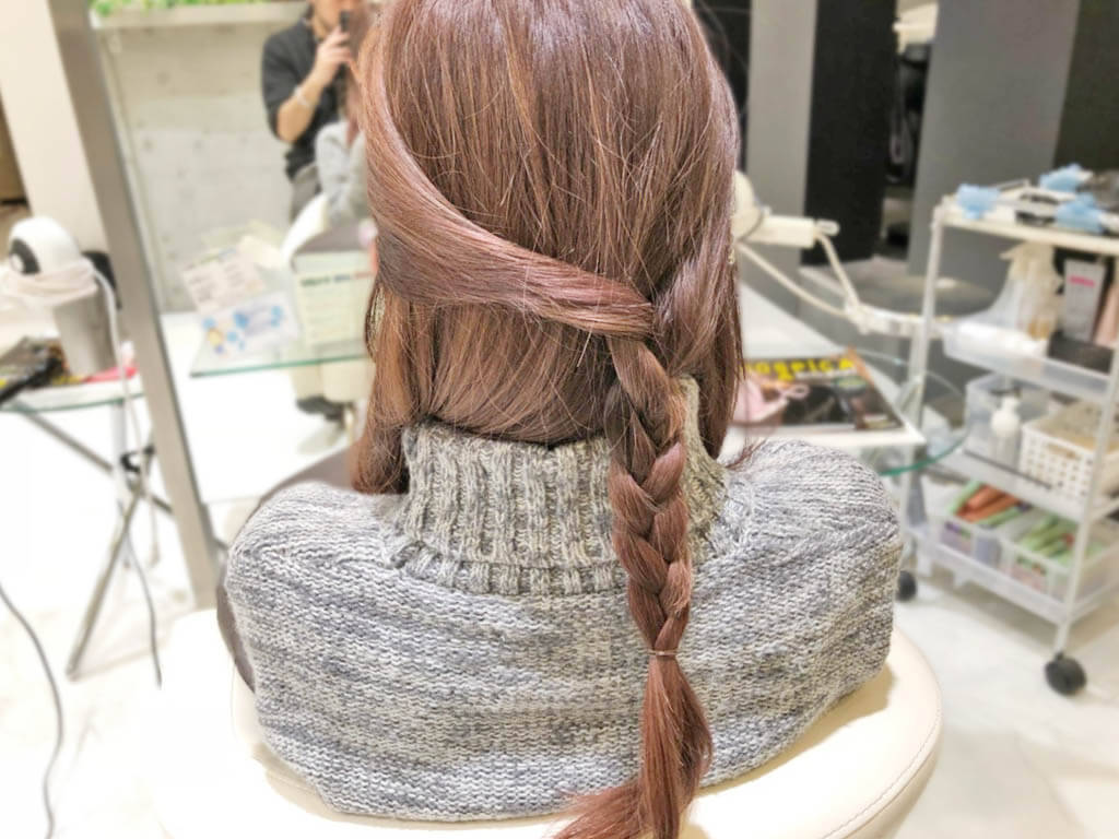 春はラプンツェルみたいな編みおろしヘアがおすすめ 三つ編みで作る簡単ヘアアレンジ 18年3月日 エキサイトニュース