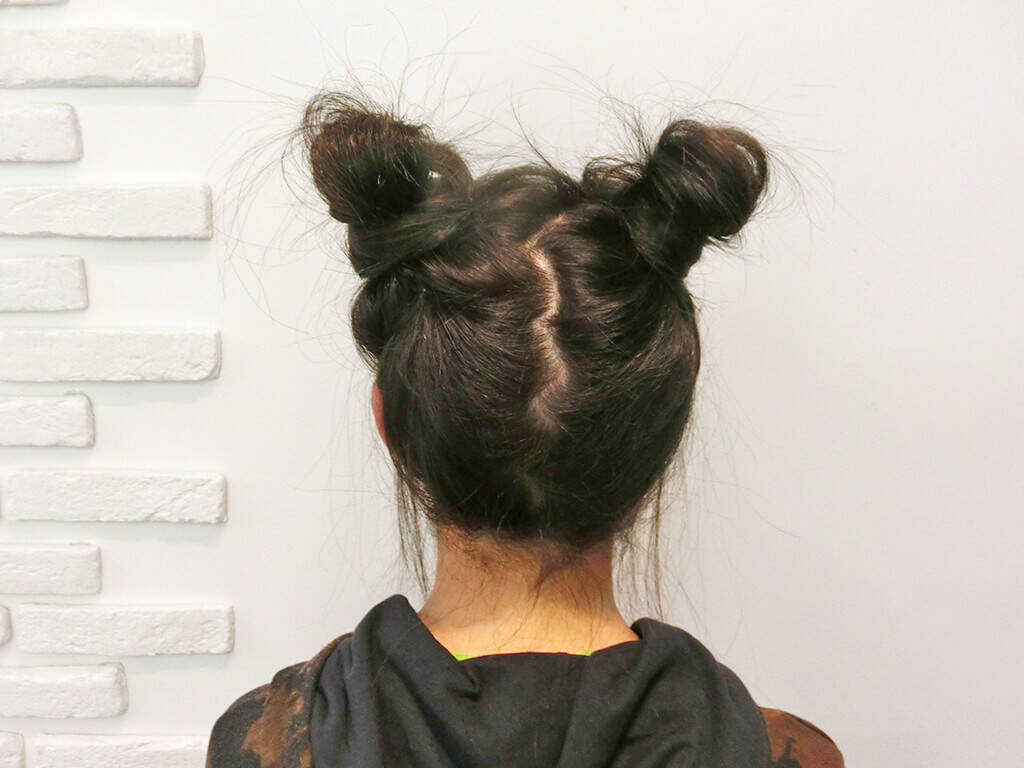 テンションmaxガール アクティブなハイポジションお団子ヘアの作り方 18年3月24日 エキサイトニュース