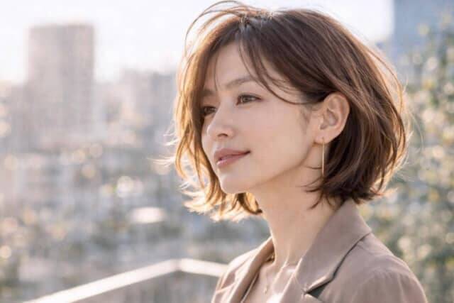 【2026春】マイナス５歳見えが叶う。今っぽく若々しく見える「大人ショートヘア」３選