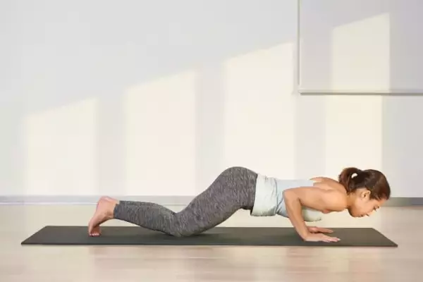 「効率良く全身を引き締め。１日１分【運動不足の解消につながる】簡単習慣」の画像