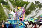 「2026夏は水しぶきと一緒に。子連れで楽しむ東京ディズニーランドの涼み方」の画像4
