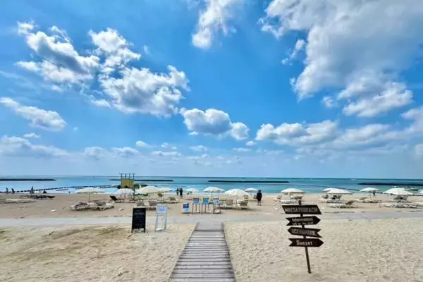 「客室でラウンジ気分。期間限定【ANAインターコンチネンタル石垣リゾート・ベイウイング】客室ミニバーが無料に」の画像