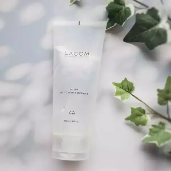 「【時短＆低刺激】摩擦を抑えてくすみも対策！大人のゆらぎ肌を守る「ジェル洗顔」３選」の画像