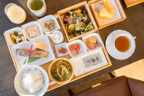 「都会の絶景を楽しみながらこだわり素材の朝食を。【ホテル ザ セレスティン銀座】のゆったり過ごす朝のひと時」の画像